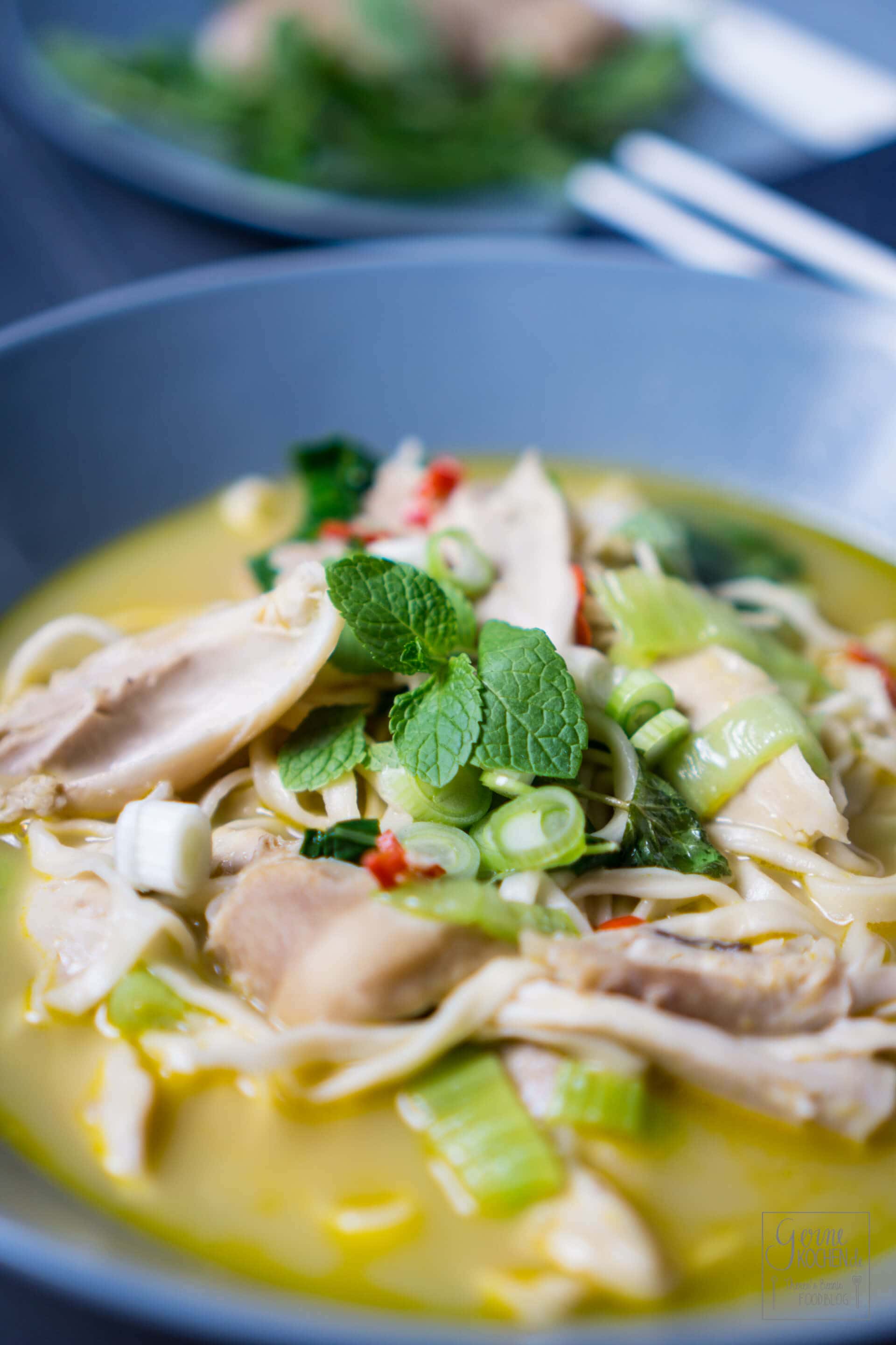 huehnernudelsuppe pho