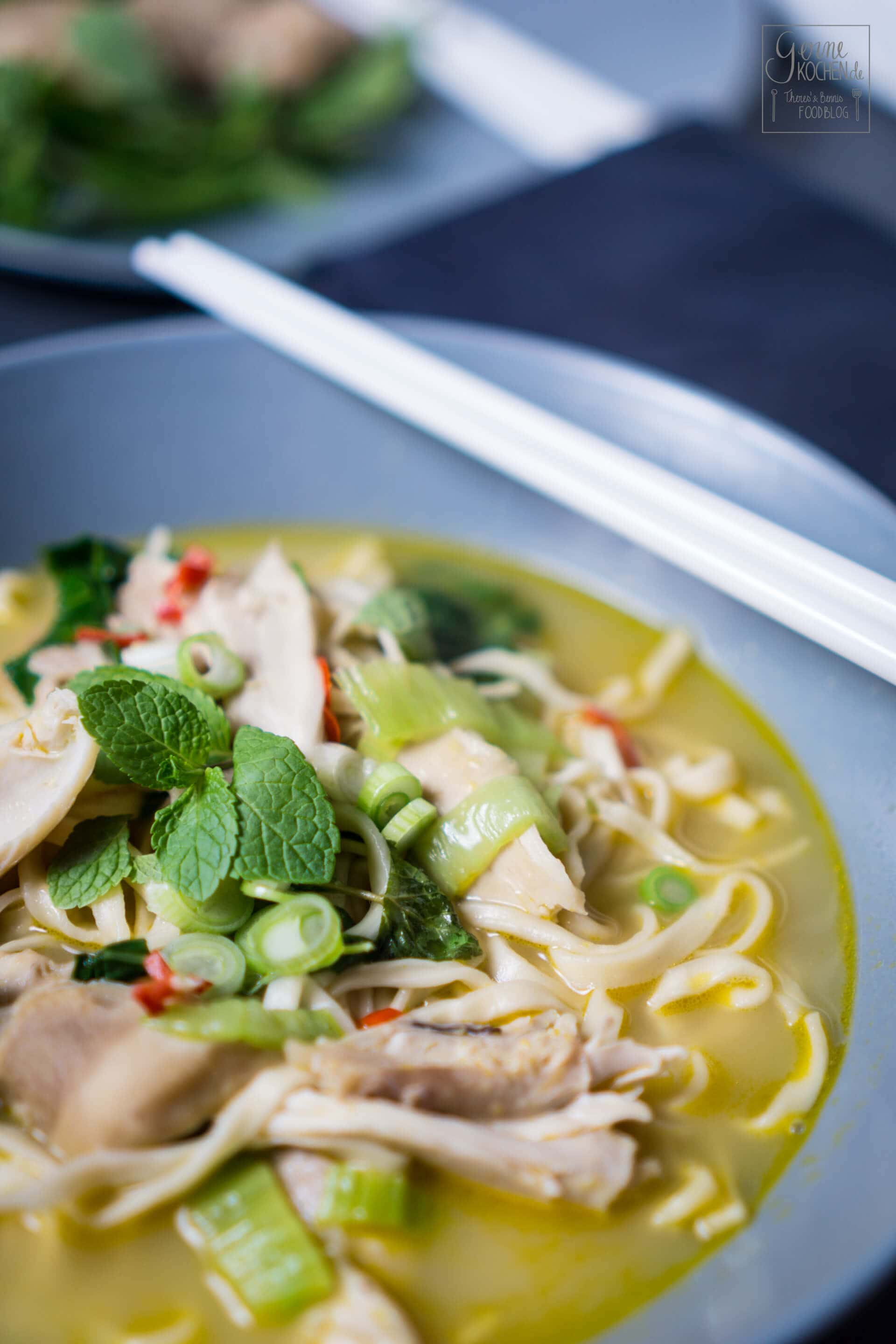 Hühnernudelsuppe Pho