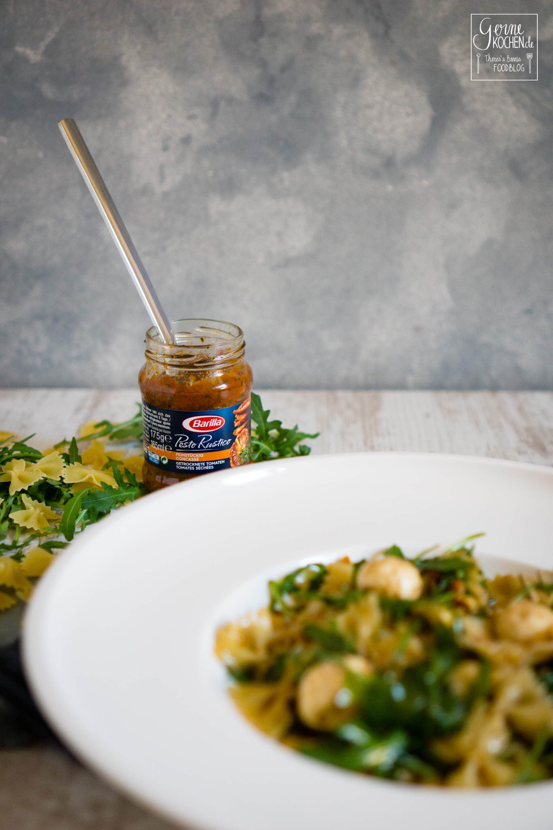 Mediterraner Nudelsalat