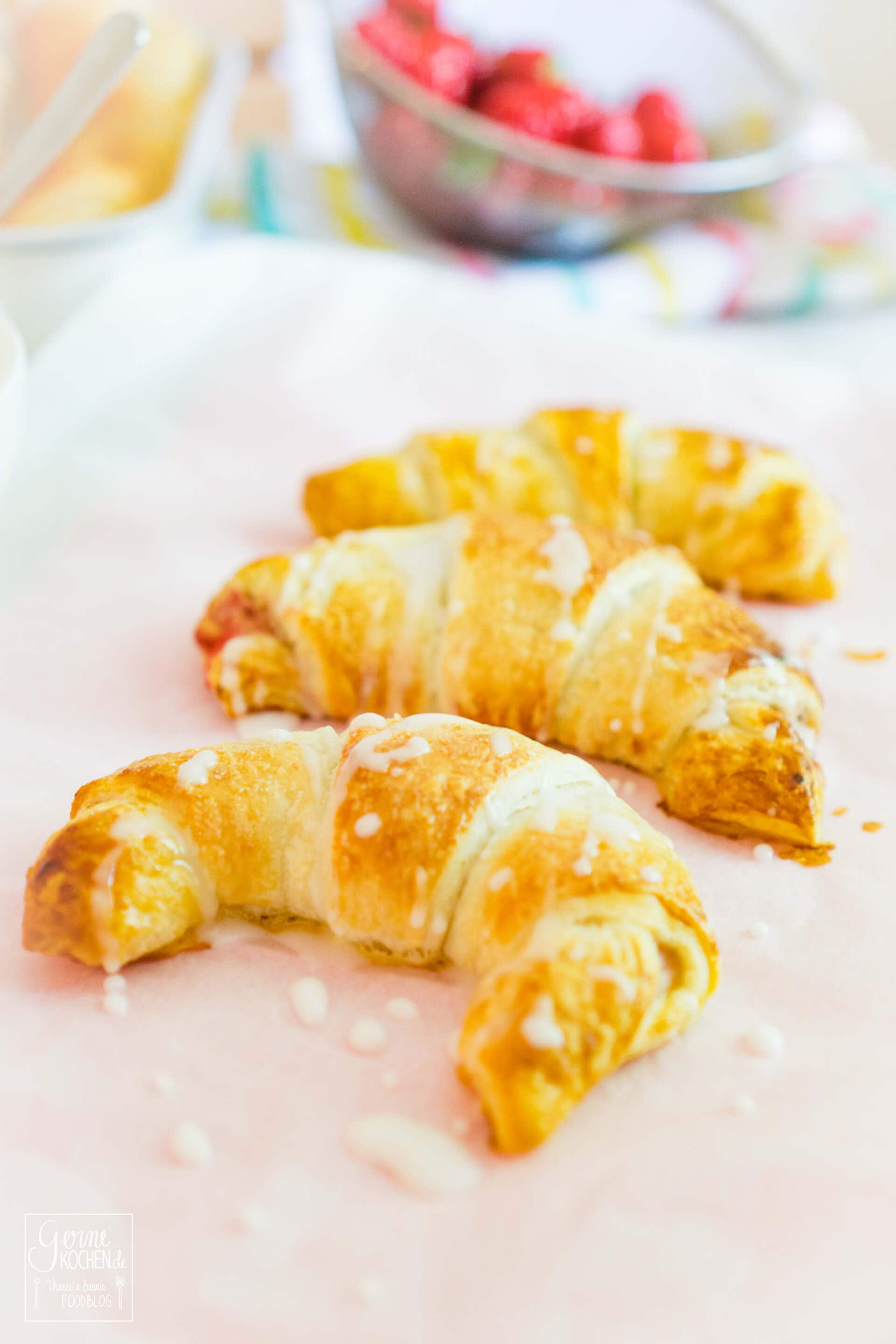 erdbeer-cheesecake-croissant