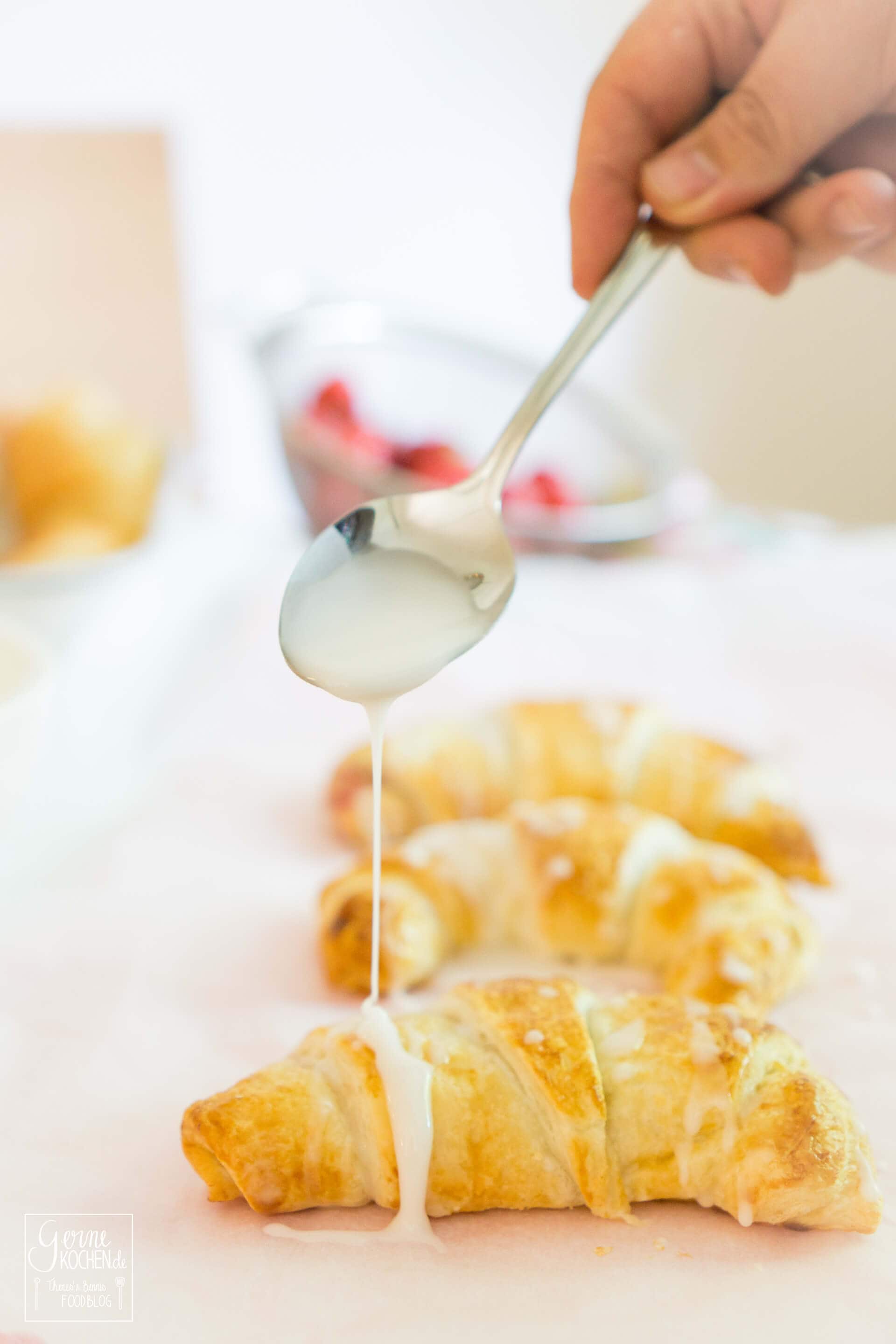 Erdbeer-cheesecake-croissant