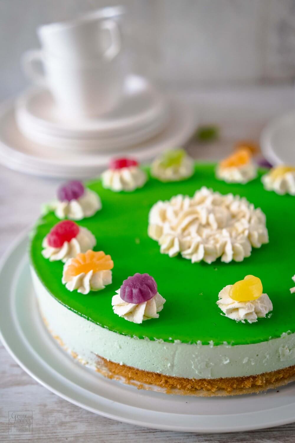 Waldmeistertorte