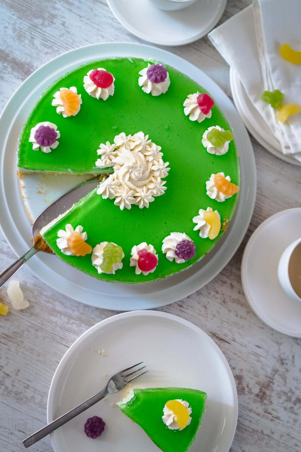 Waldmeistertorte