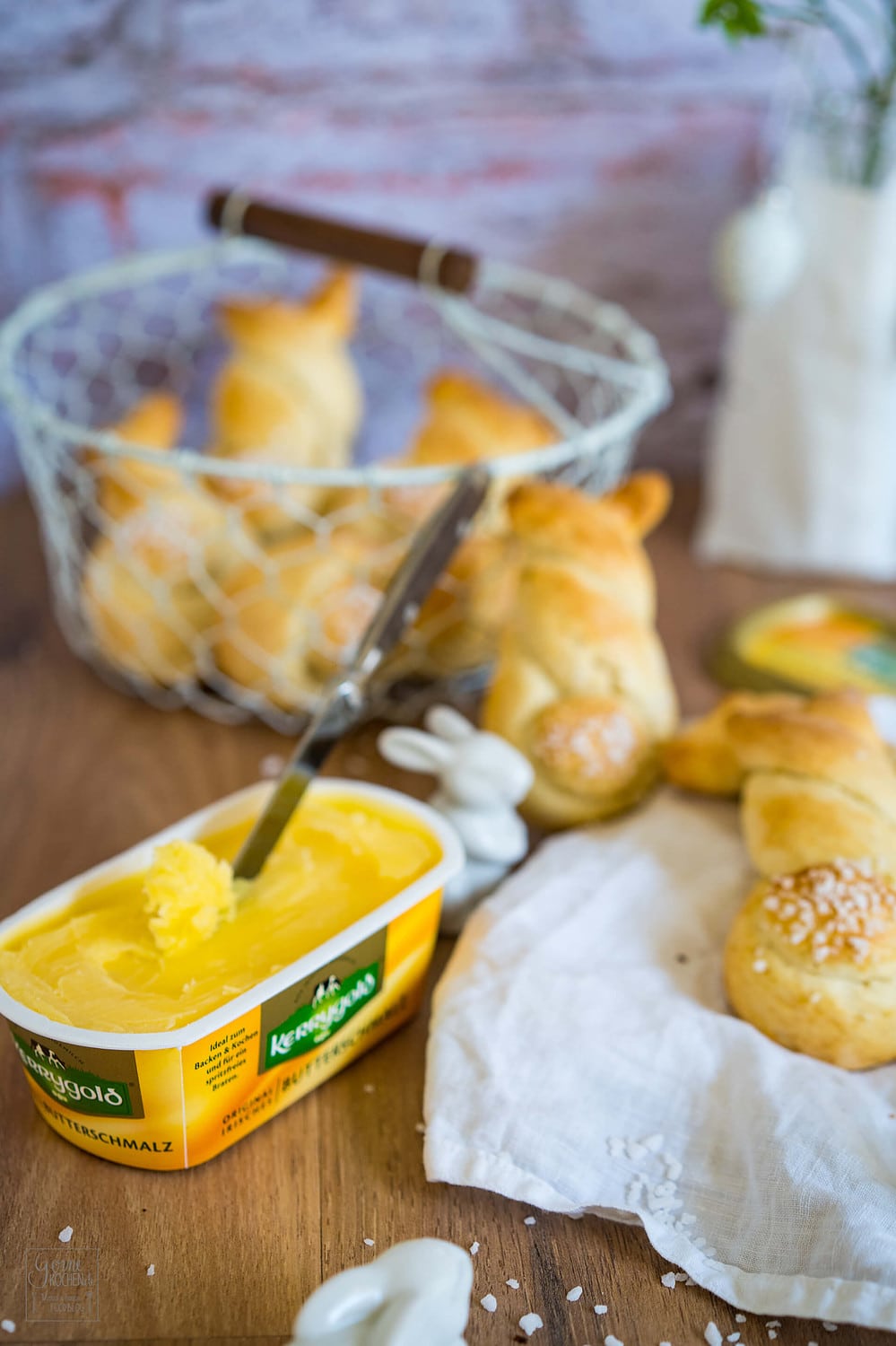 Ich verwende für den Teig kein Öl sondern Butterschmalz von Kerrygold.
