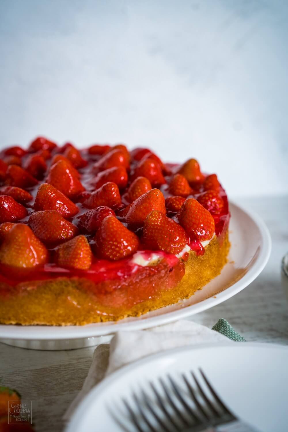 Ein absoluter Klassiker: Der Erbeerkuchen mit Vanillepudding.