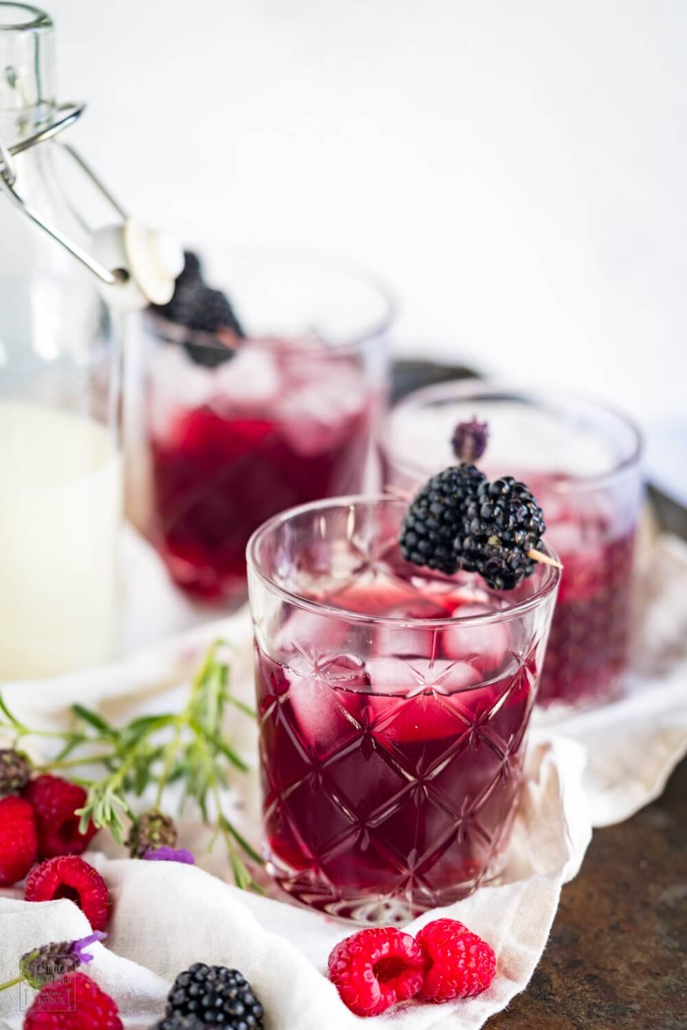 Berry Ice Tea Latte