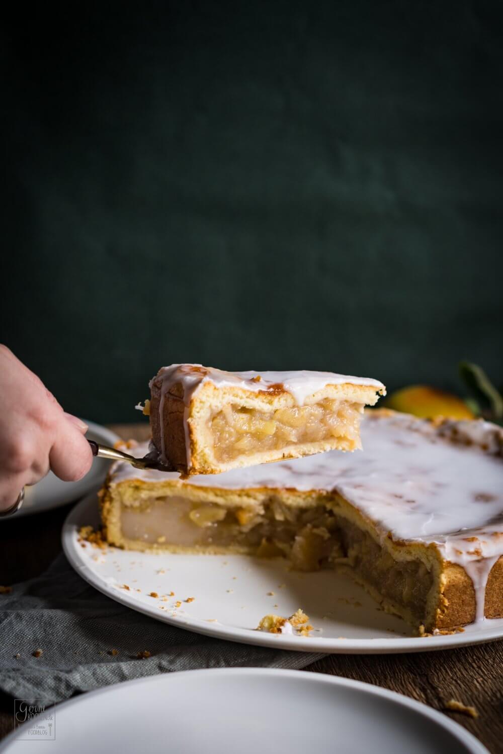 Gedeckter Apfelkuchen