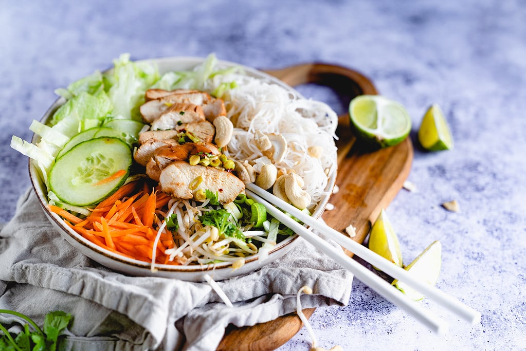 Vietnamesische Nudel-Bowl