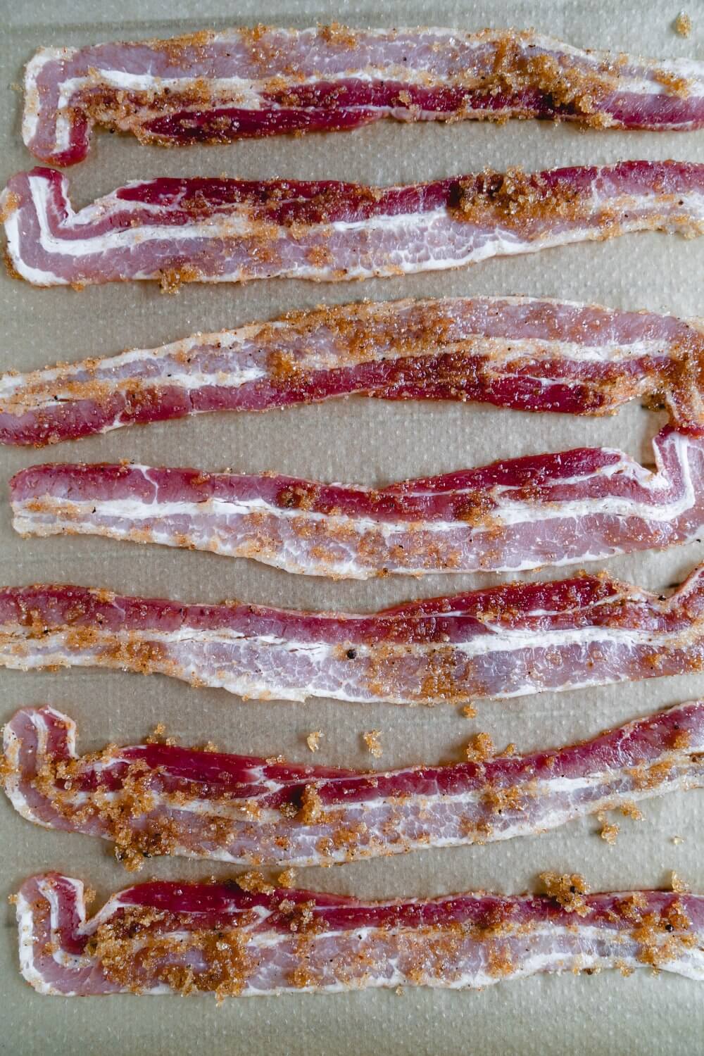 Buttermilchpancakes mit kandiertem Bacon