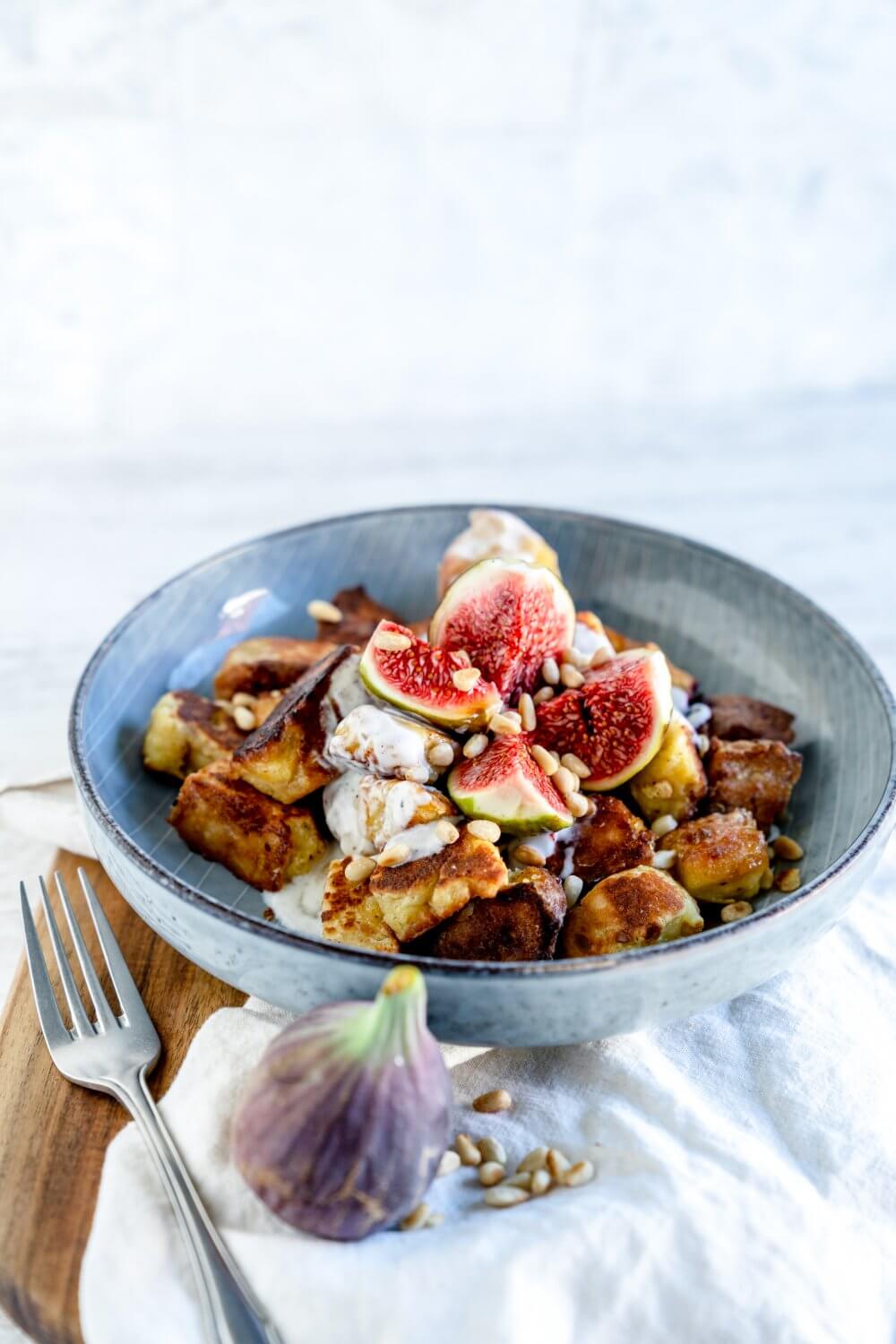 Die French Toast Würfel in Kombination mit frischen Feigen sind wirklich unglaublich.