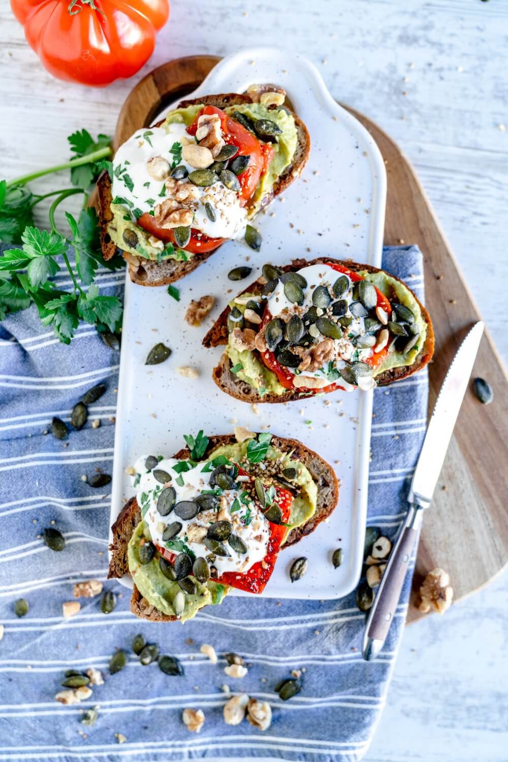 Das Avocado-Brot ist ja auch so eine Trenderscheinung, aber wirklich lecker.