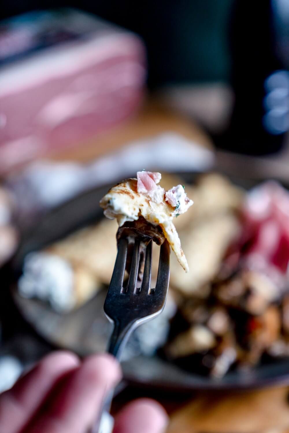 Wir stehen ja auf herzhafte Crêpes und die Schinken-Trüffel-Creme eigent sich dafür hervorragend.