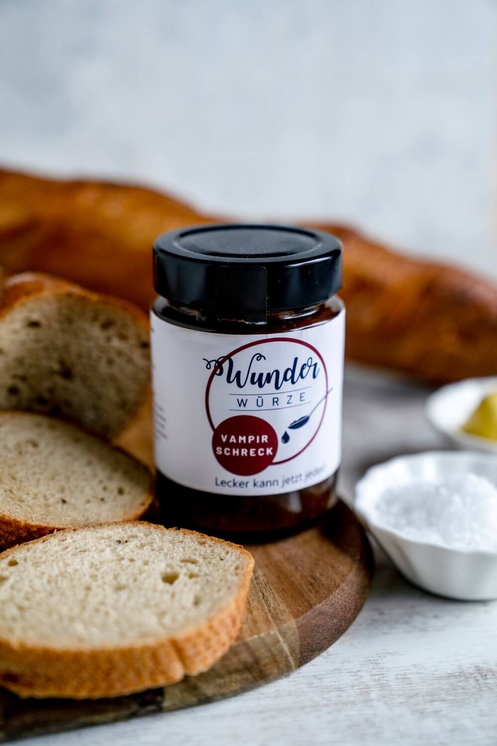 Für unser Knoblauchbaguette haben wir eine richtig leckere Gewürzmischung.