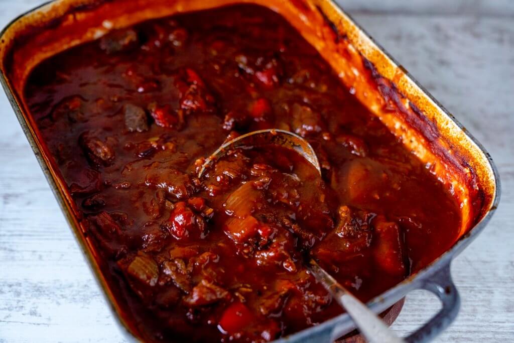 Für kmich gehört ja geröstete paprika in so einen Schaschliktopf.