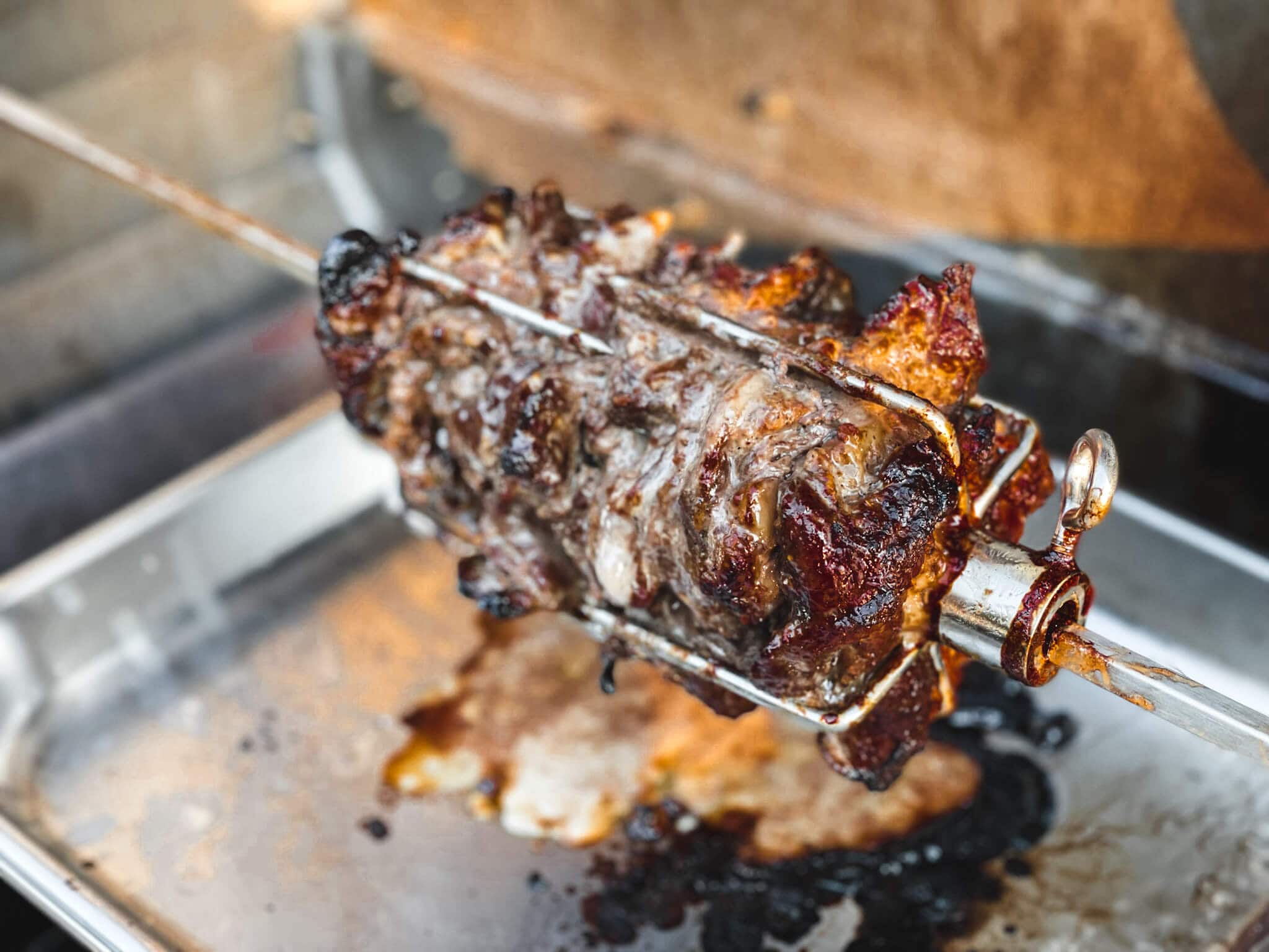Achtet darauf, dass das Fleisch nicht zu trocken wird.