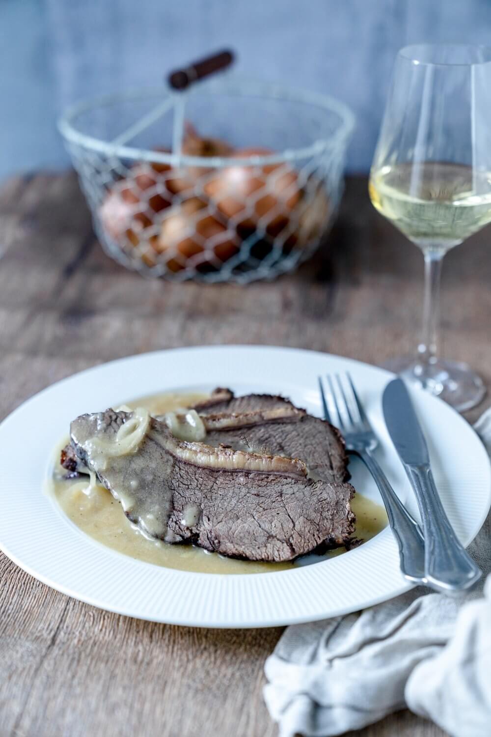 Das westfälische Zwiebelfleisch ist ein sehr schmackhaftes Schmorgericht.