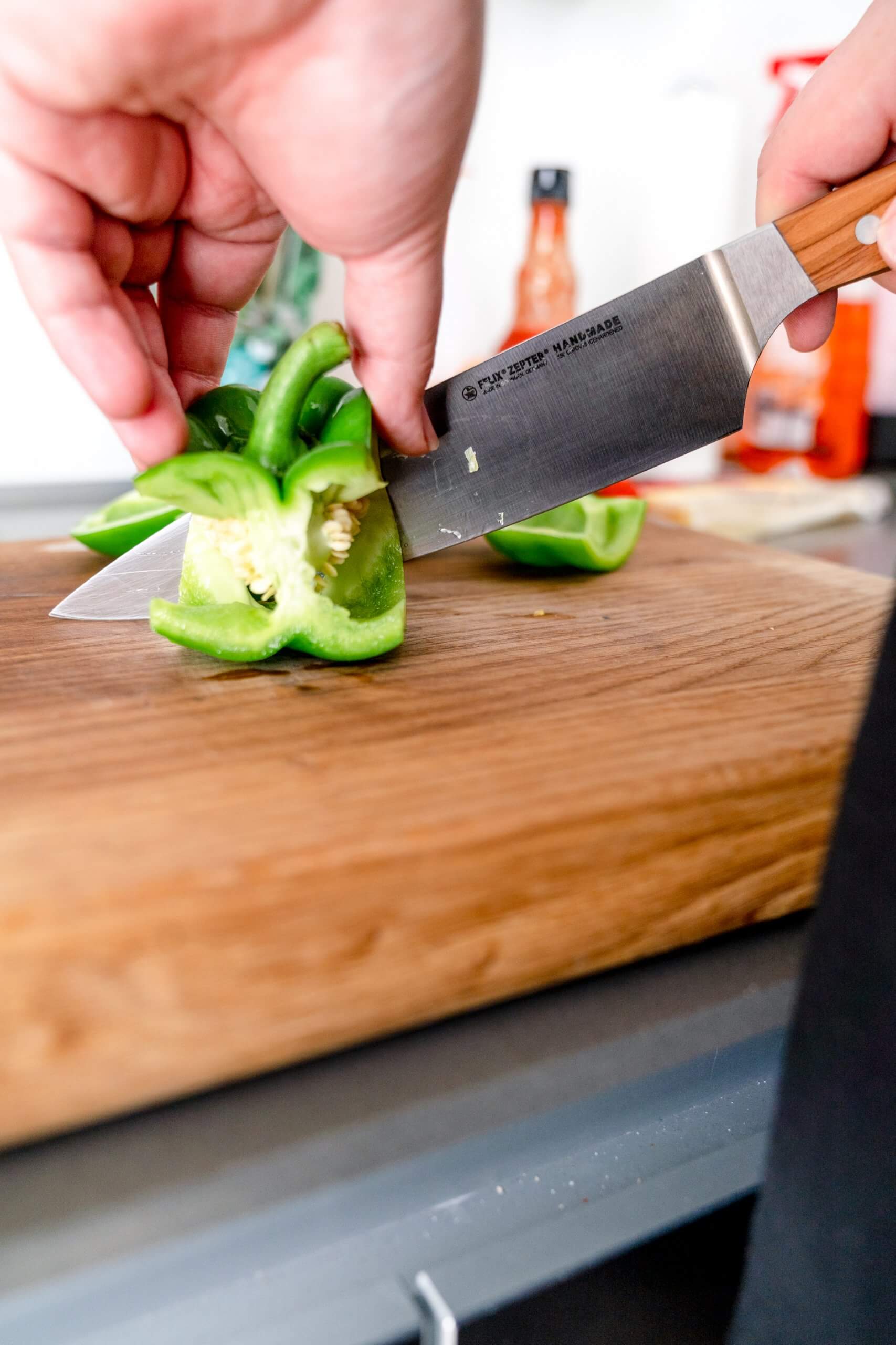 Nicht nur das Fleisch sondern auch das Gemüse schnippelt sich wie von allein.
