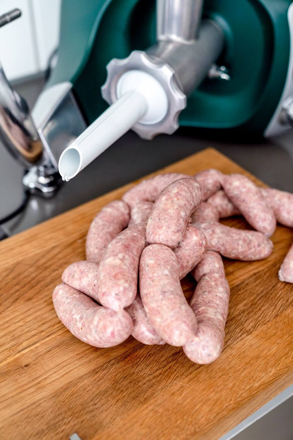 Salsiccia ist eine sehr leckere italienische Wurstspezialität.