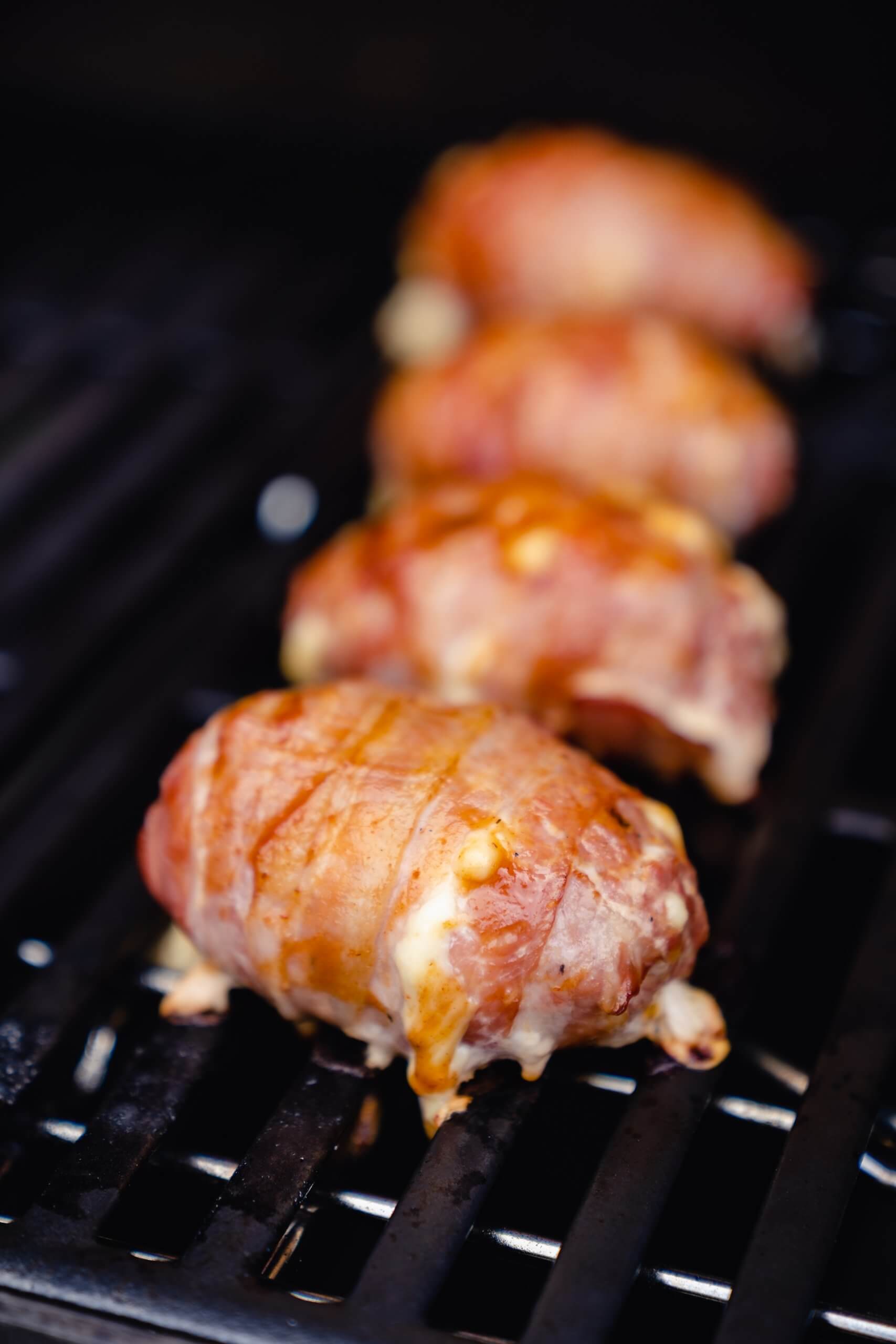 Die Mini Bacon Bombs sind echt richtig lecker und perfekt für den Grill geeignet.