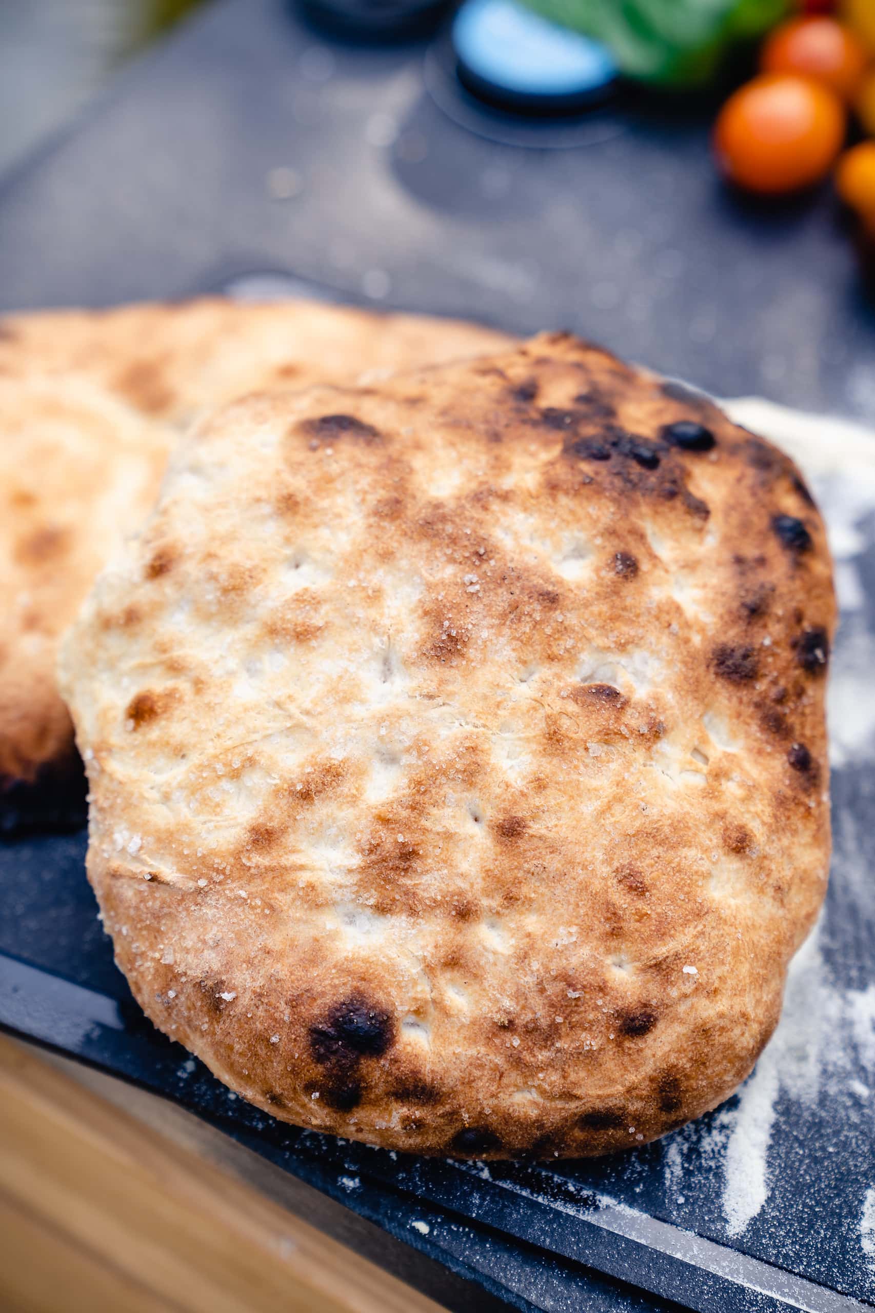 Die Schiacciata müssen kross gebacken werden,