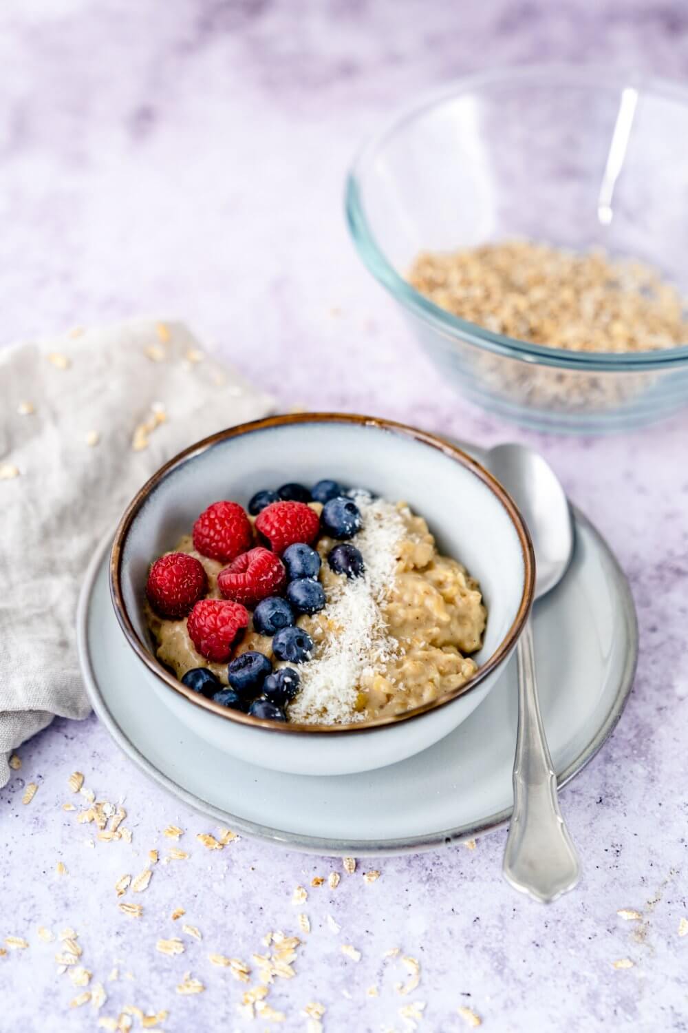 Vanillepudding Porridge ist eines unserer Lieblingsfrühstück-Gericht.