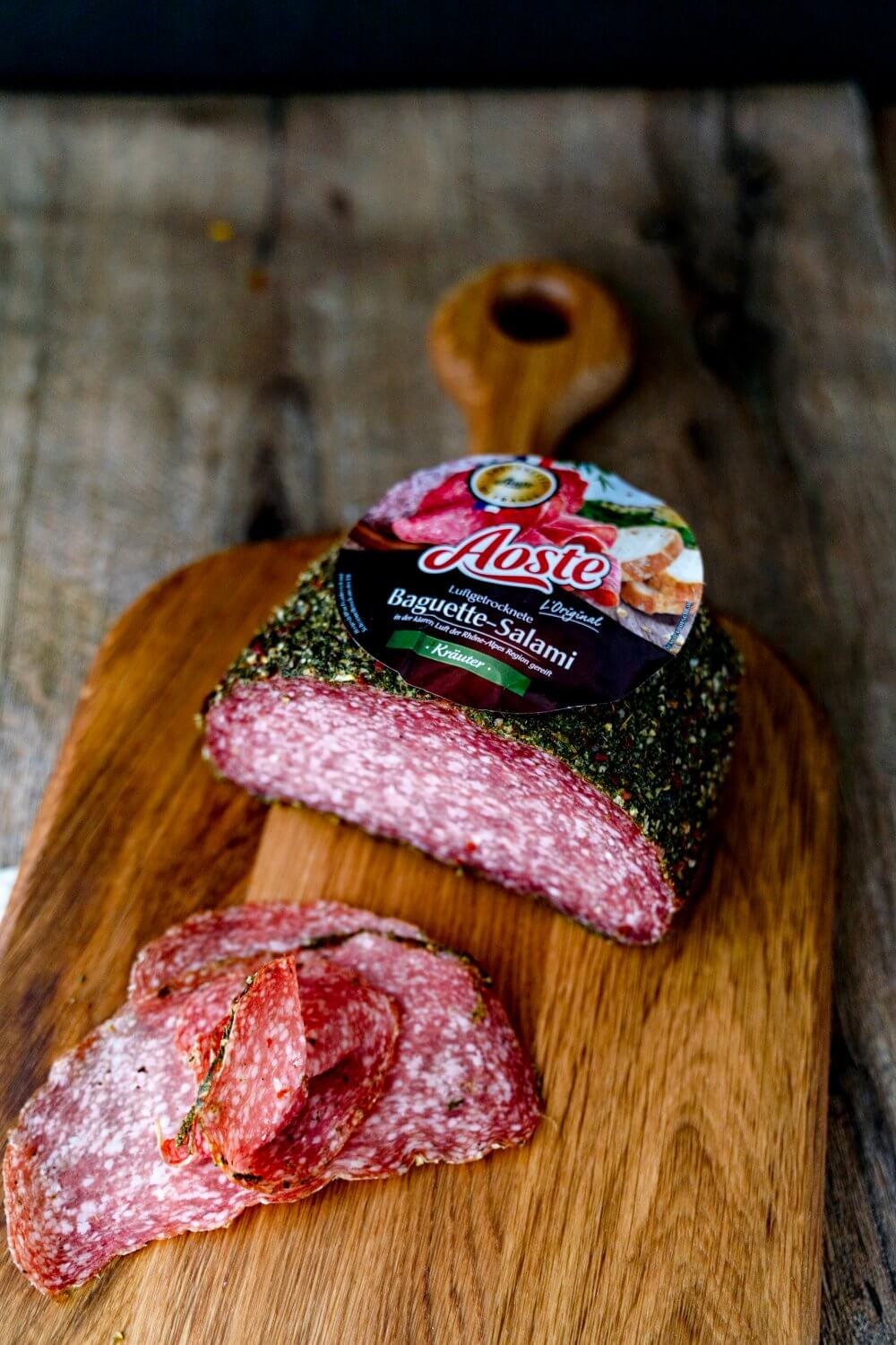 Wir haben uns für Aoste Kräuter Baguette-Salami entschieden.