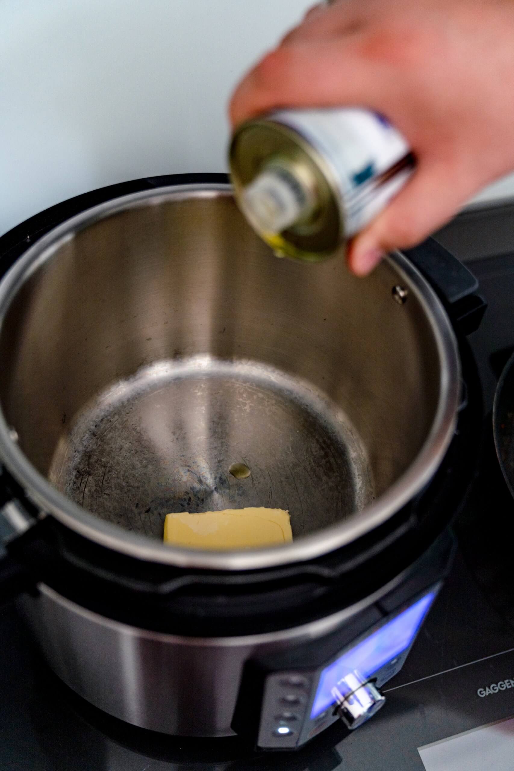 Wir machen Risotto natürlich in unserem kleinen Wundertopf.