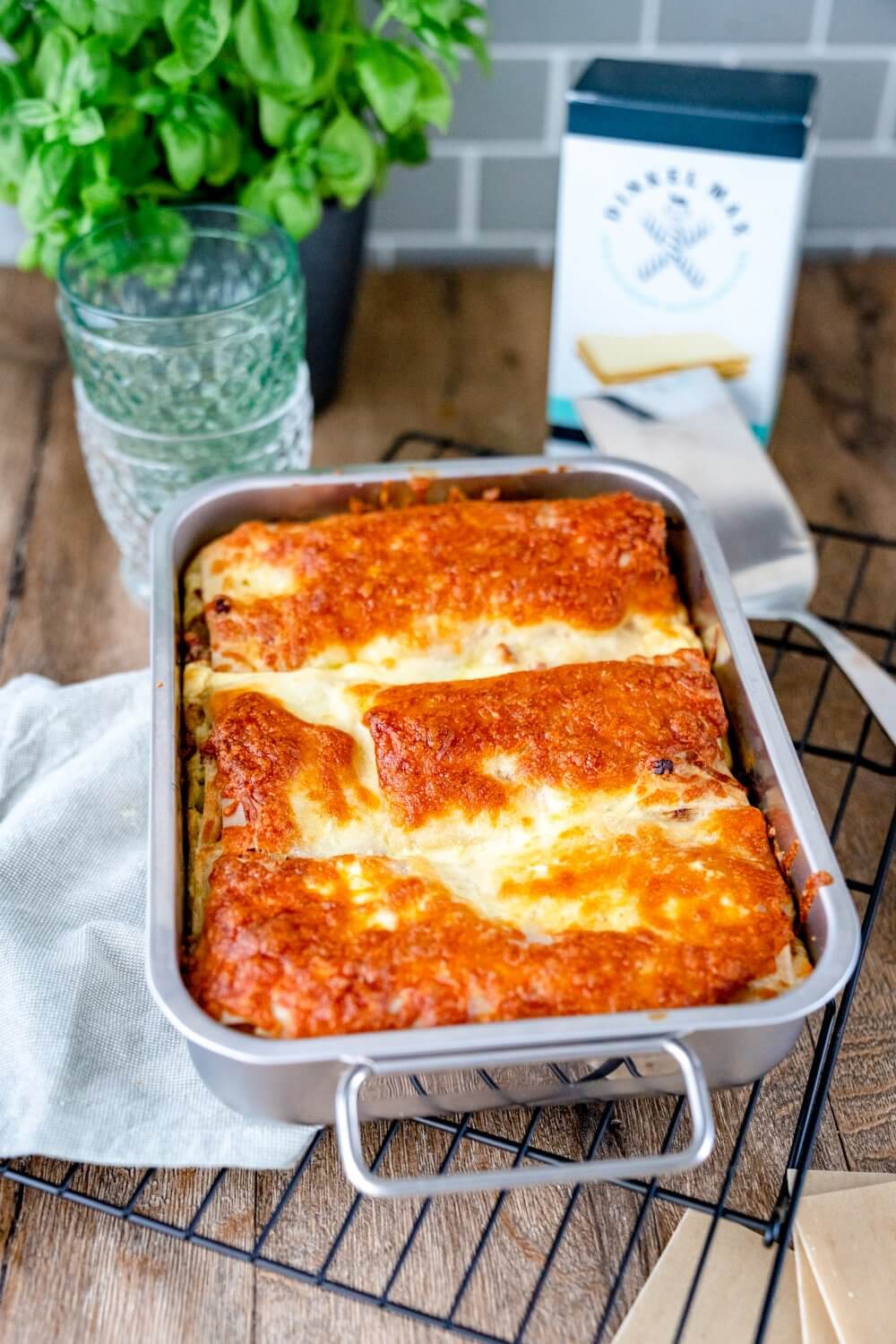 Nur noch backen, bis der Käse richtig schon goldbraun ist und guten Appetit.