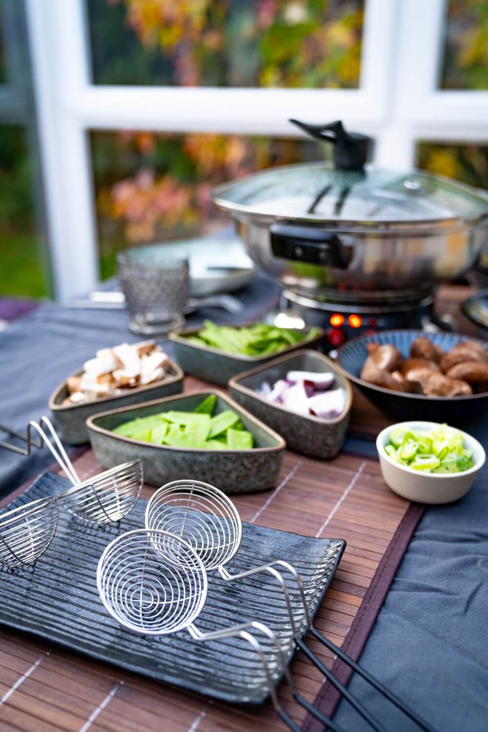 Das Besondere am Asia Fondue sind die Fondue-Löffel.