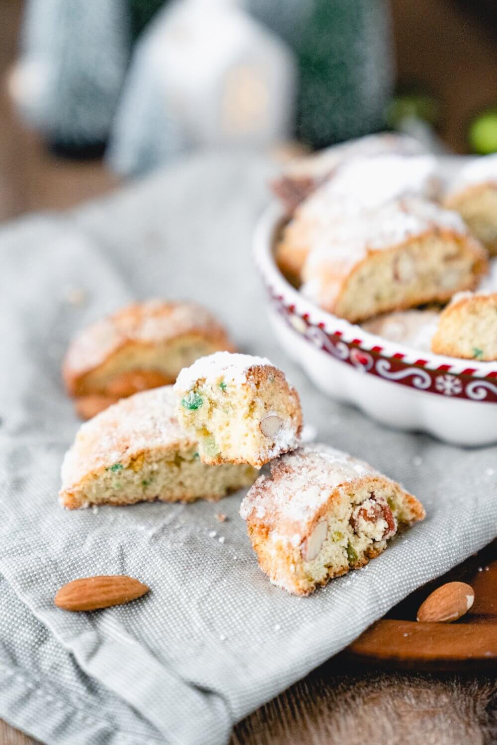 Die Christstollen Cantuccini vereinen das leckere italienische Gebäck mit dem Geschmack eines deutschen Christstollens.