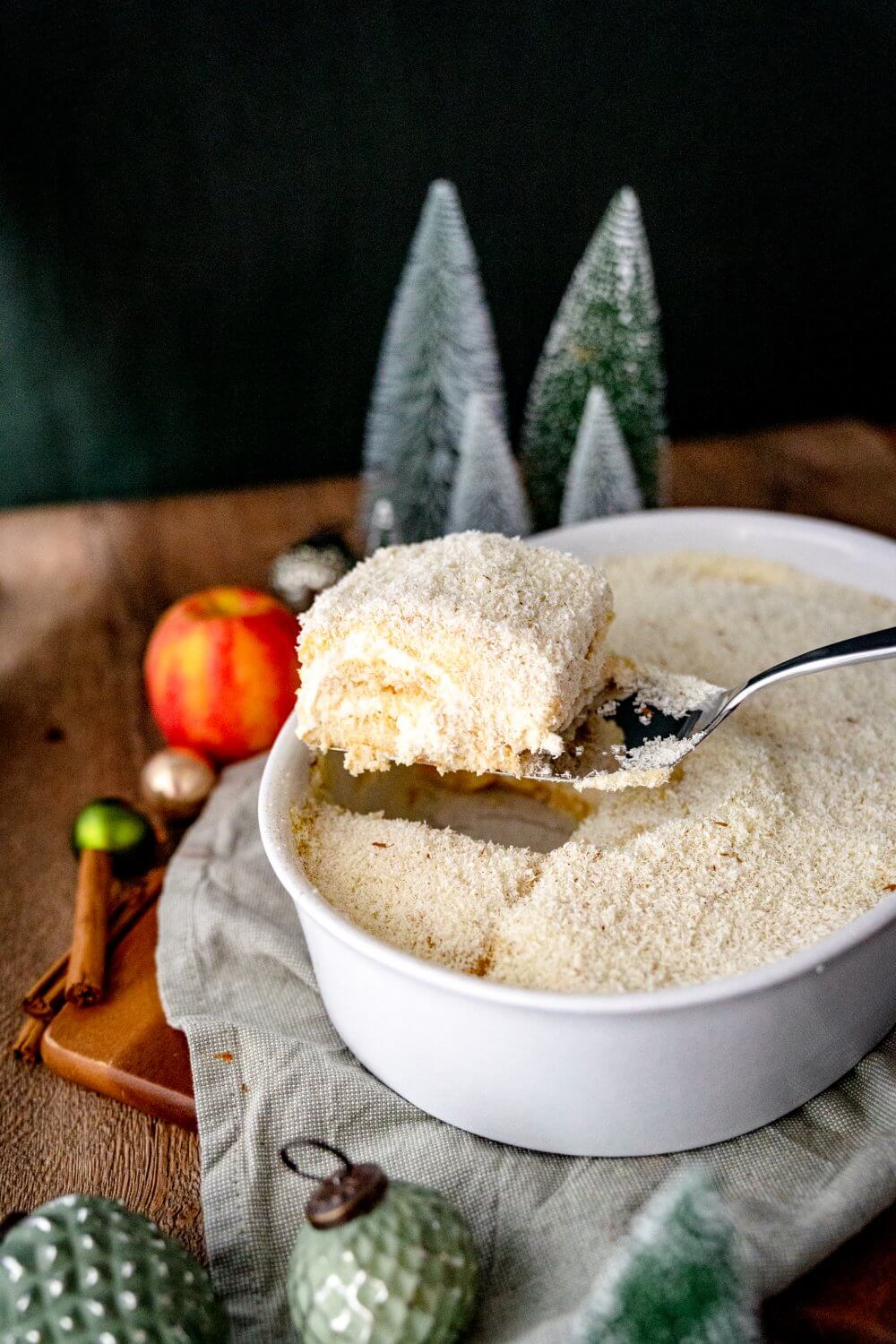 Das Apfeltiramisu ist ein wirklich toller Weihnachtsnachtisch.