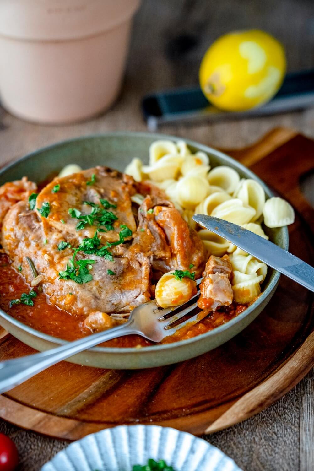 Wir essen das Ossobucco am liebsten mit Orechiette.