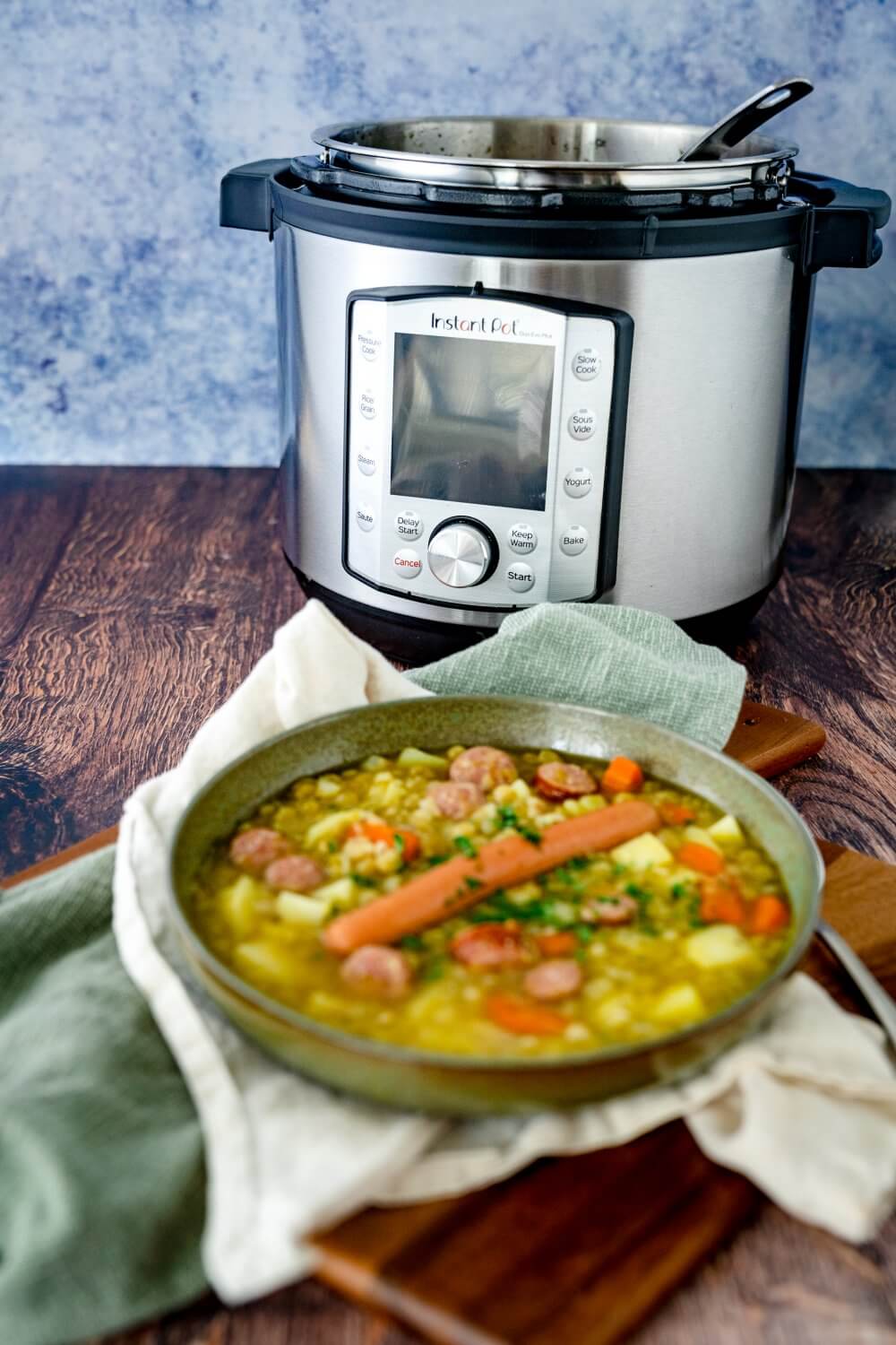 Für unsere Erbsensuppe haben wir unseren Instant Pot benutzt.