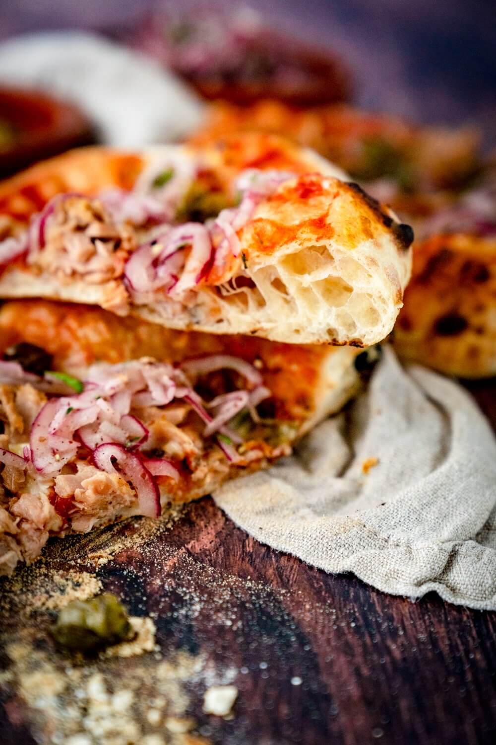 Pizza Tonno Deluxe ist ein absoultes Pizza-Highlight.
