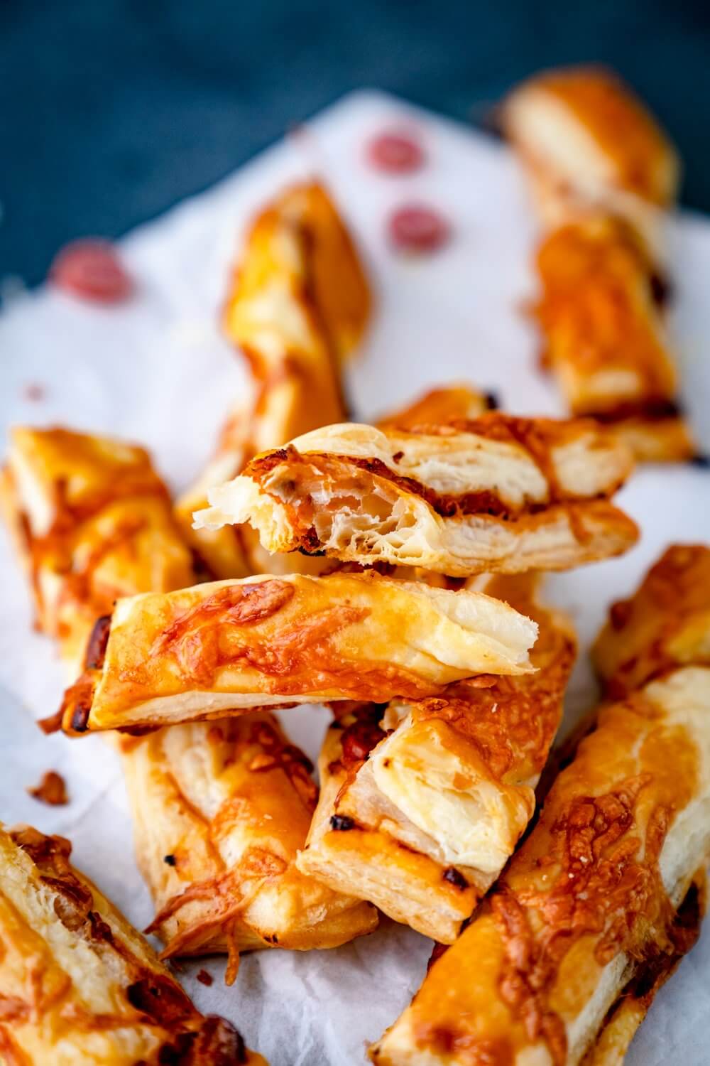 Unsere Pizzastangen sind schnell gemacht und extra knusprig.