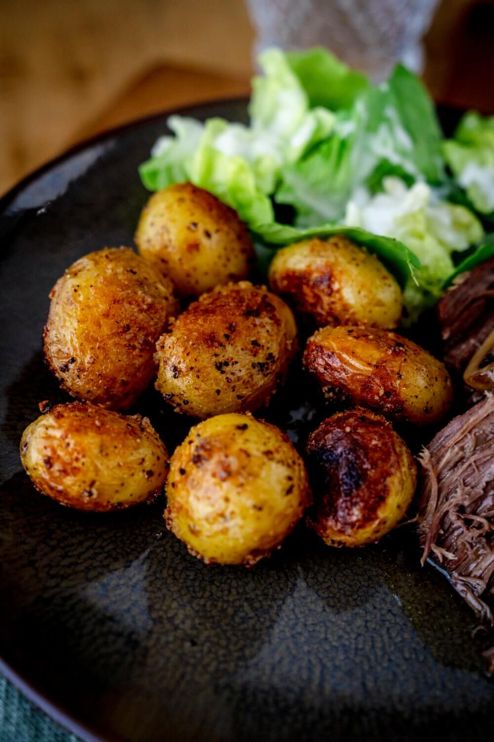 Zu unserem Bürgermeisterstück gibt es leckere Senfkartoffeln.