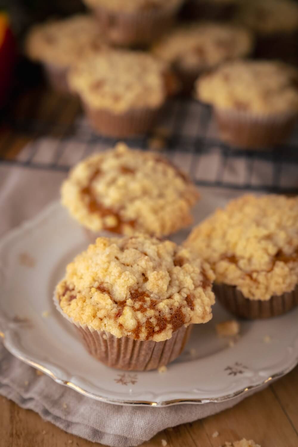 Streusel Muffins mit Kürbis sind extra saftig.