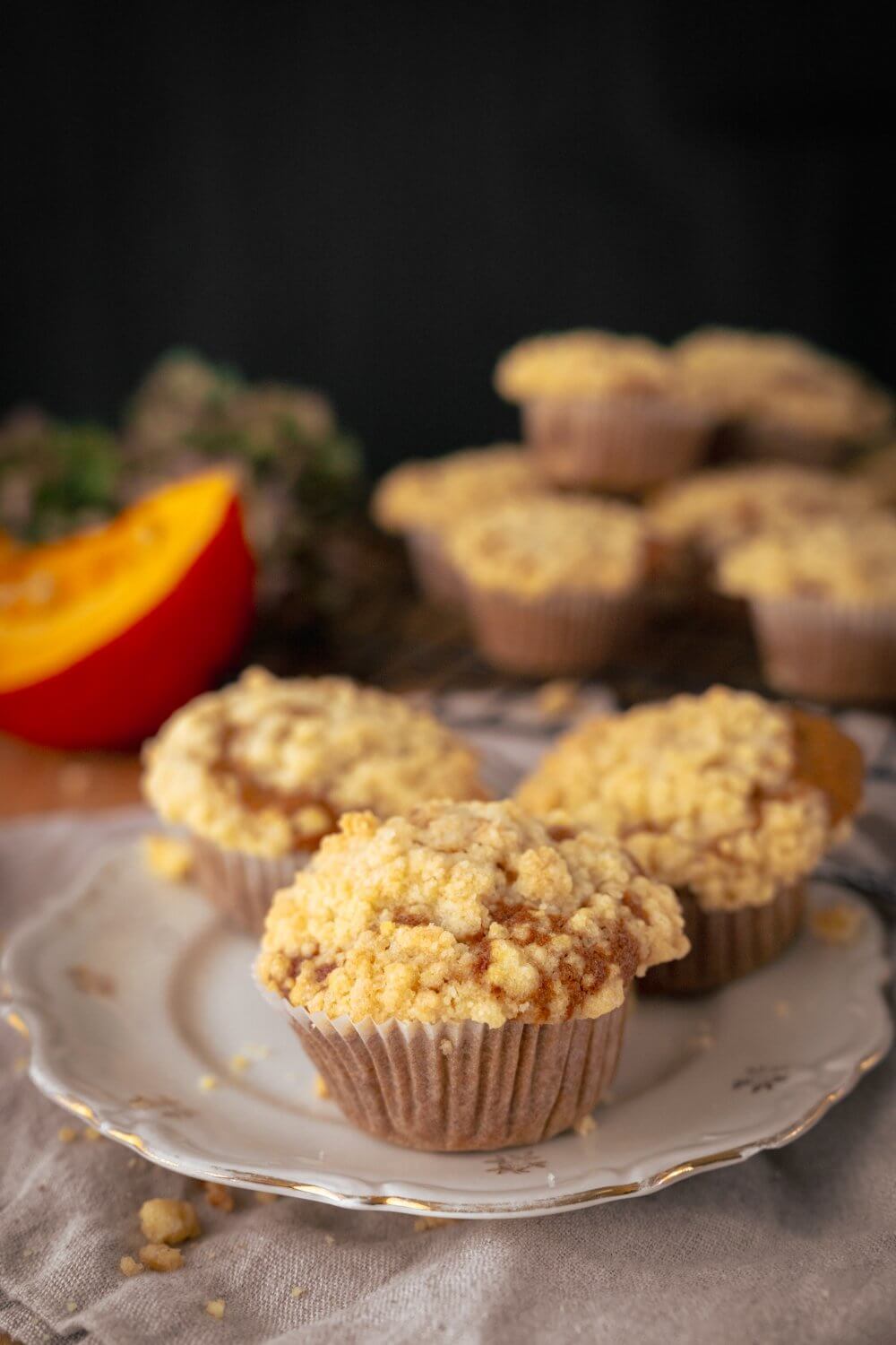 Die leckeren Streusel Muffins sind nicht nur zum Verzehr bestens geeignet sondern auch ein Hingucker.