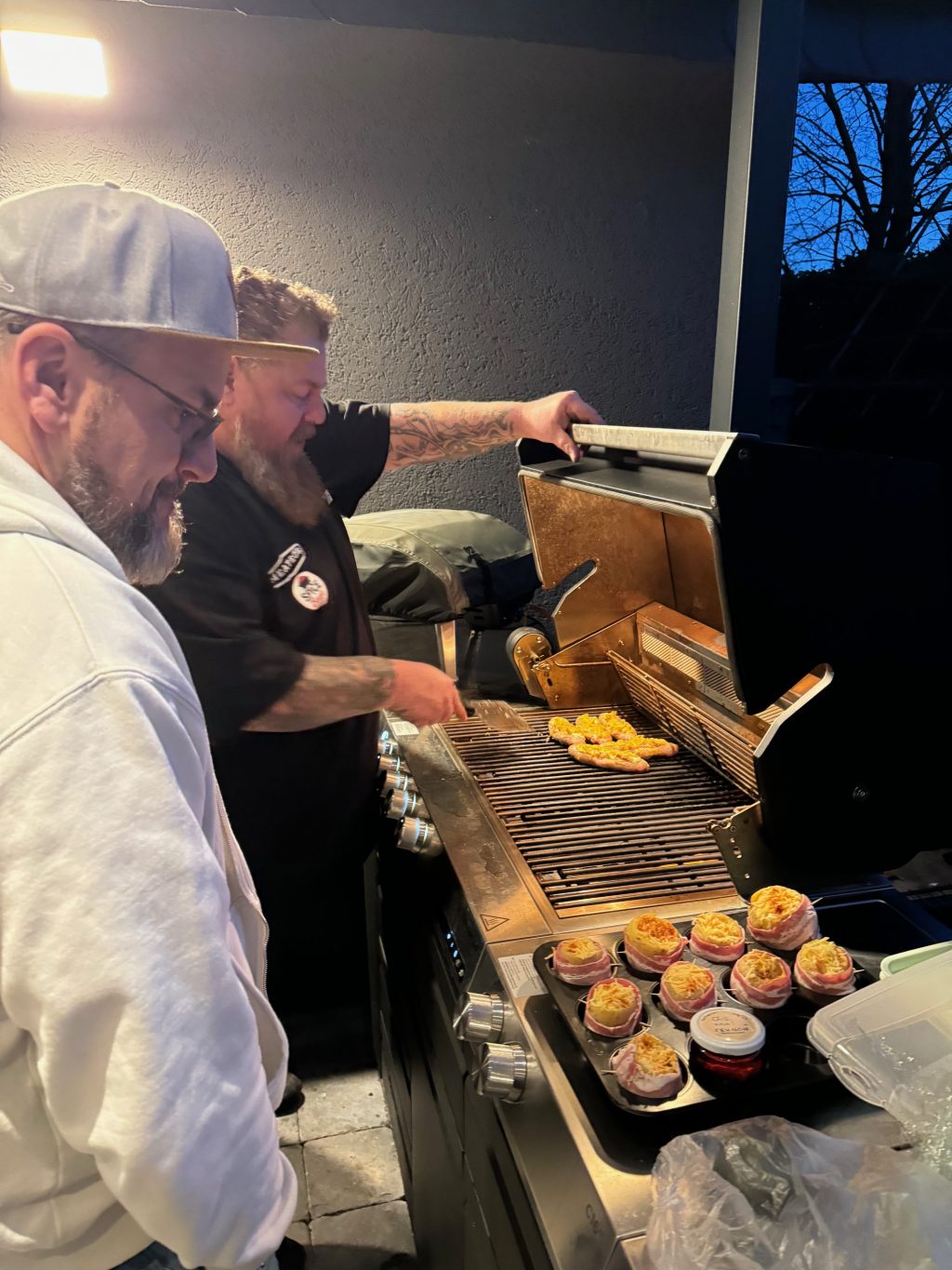 Zwei Grillmeister sind besser als keiner oder wie war das?