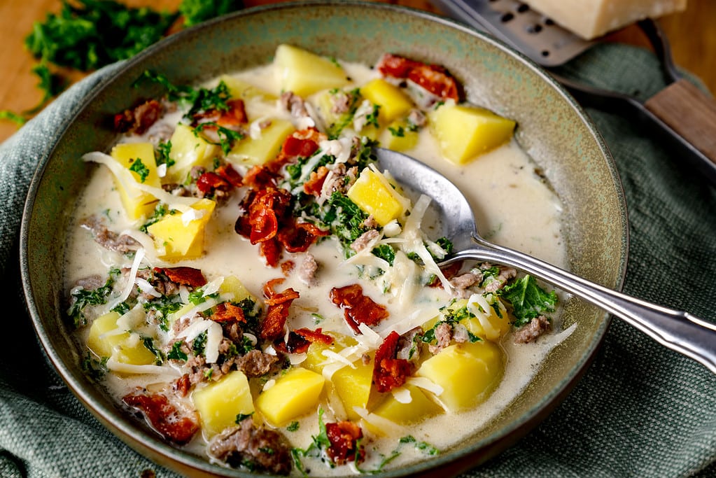 Zuppa Toscana ist eine tolle Art Italien nach Hause zu bringen.