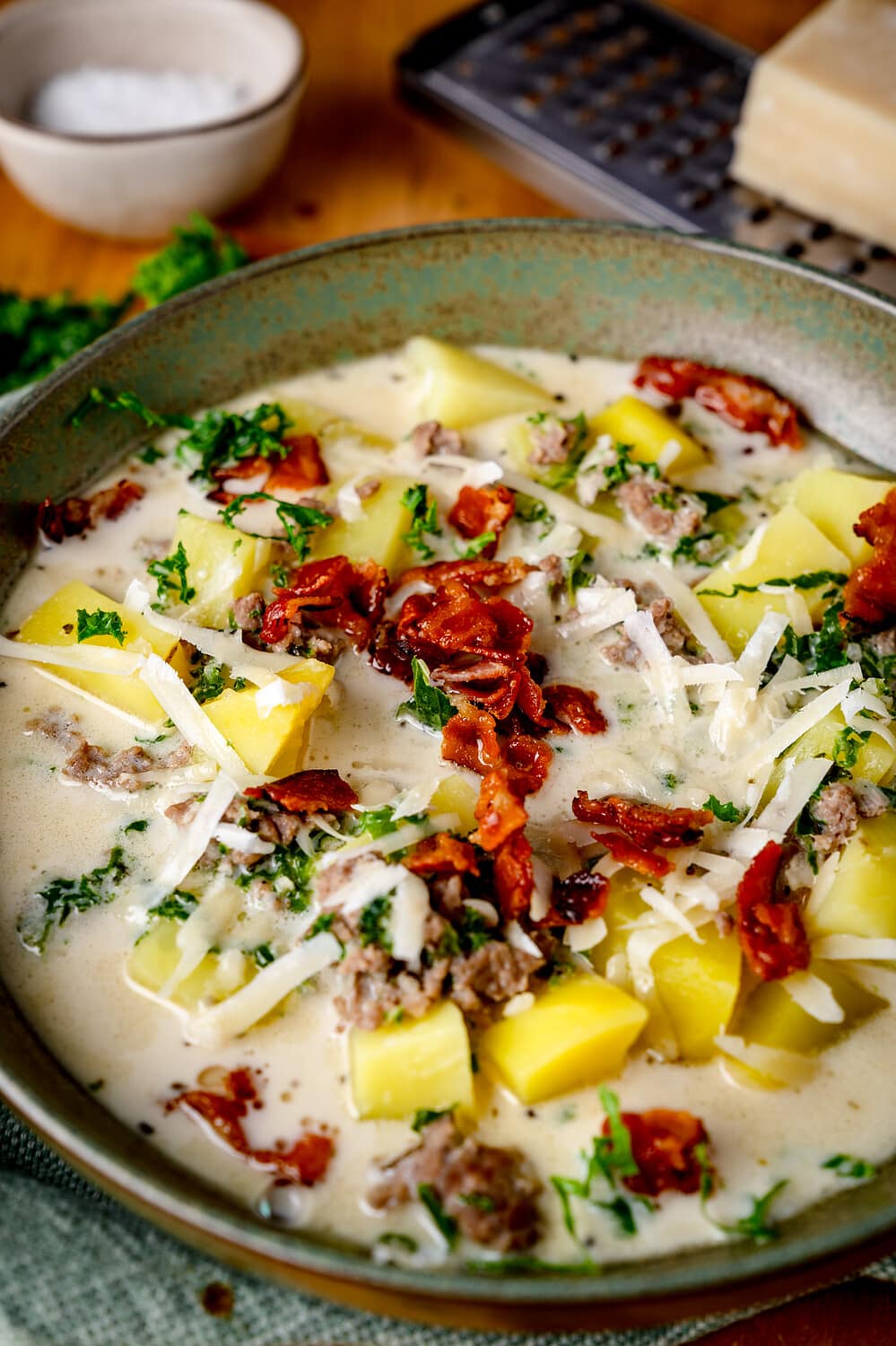 Wie der name schon sagt, ist die Zuppa Toscana eine toskanische Suppe.