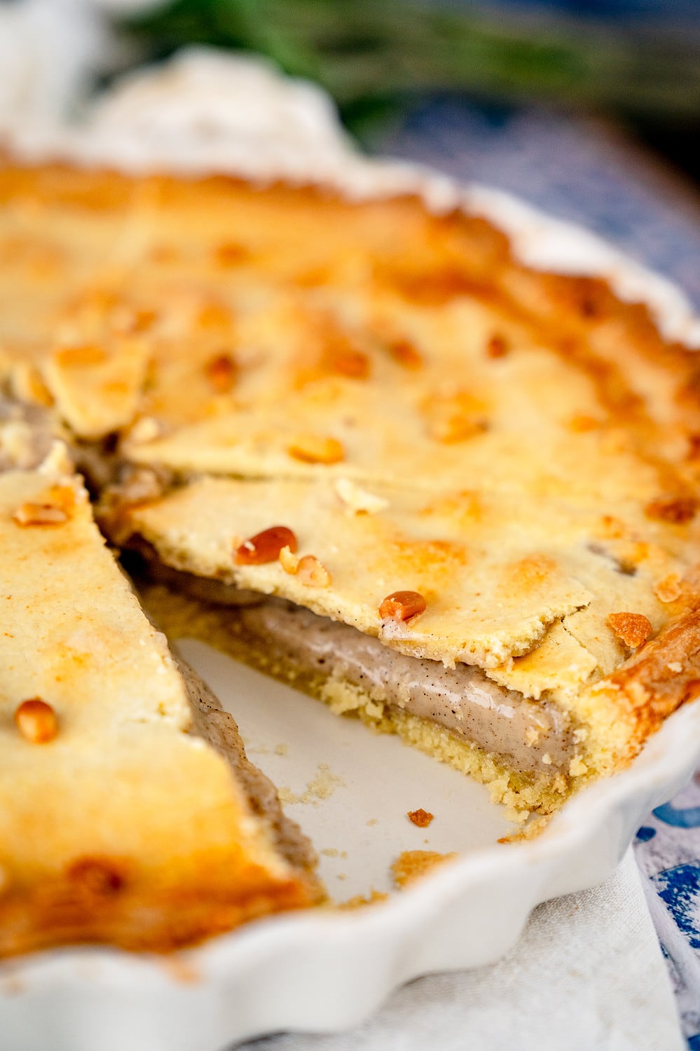 Die Torta della Nonna ist ein toller Sonntagskuchen, da es nicht schwer im Magen liegt.