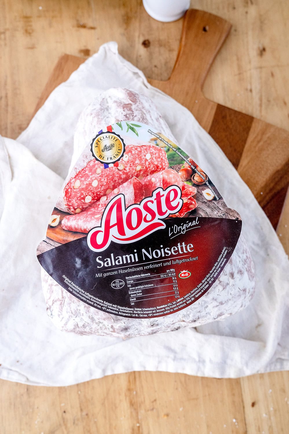 Aoste Noisette Salami

