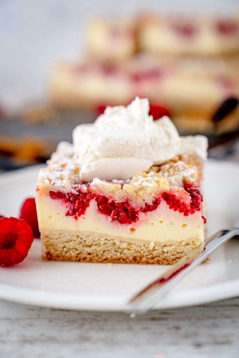 Himbeer-Quark-Kuchen mit Streuseln